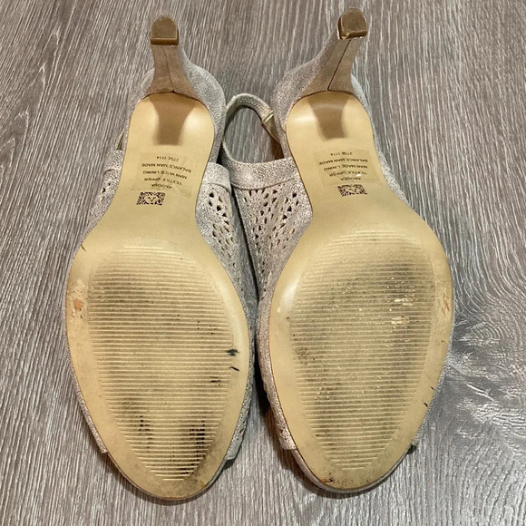 Anne Klein Akodea Light Gold Metallic Slingback Heels 10 - Picture 8 of 14